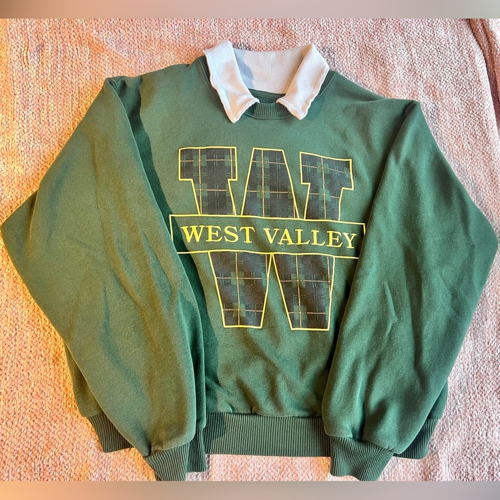 Hollister West Valley Sweatshirt size Medium